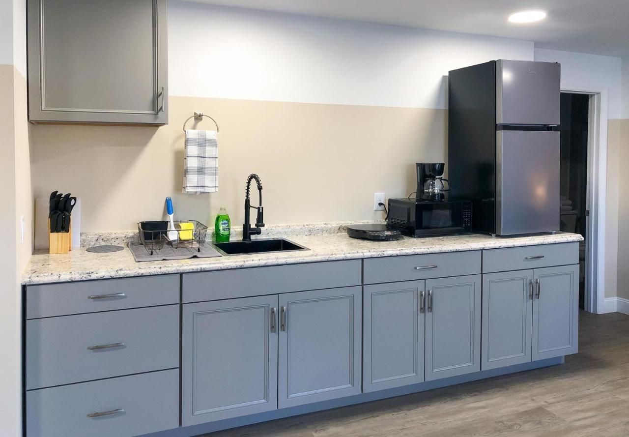 Lazy Cuckoo Inn - Sleek And Stylish Studio Apartments Fort Myers Beach Exterior foto